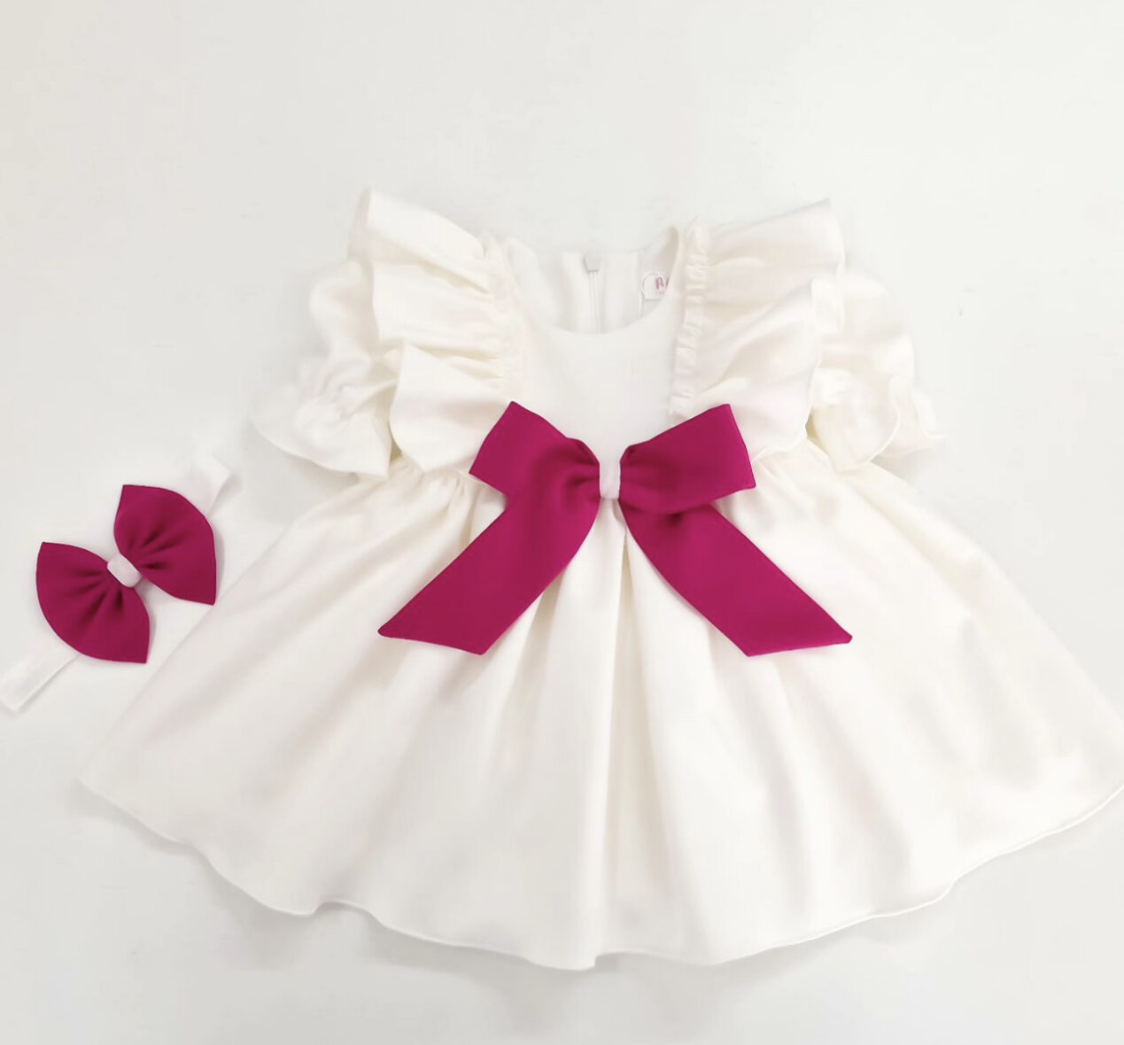 Rochita de botez accesorizata cu fundita