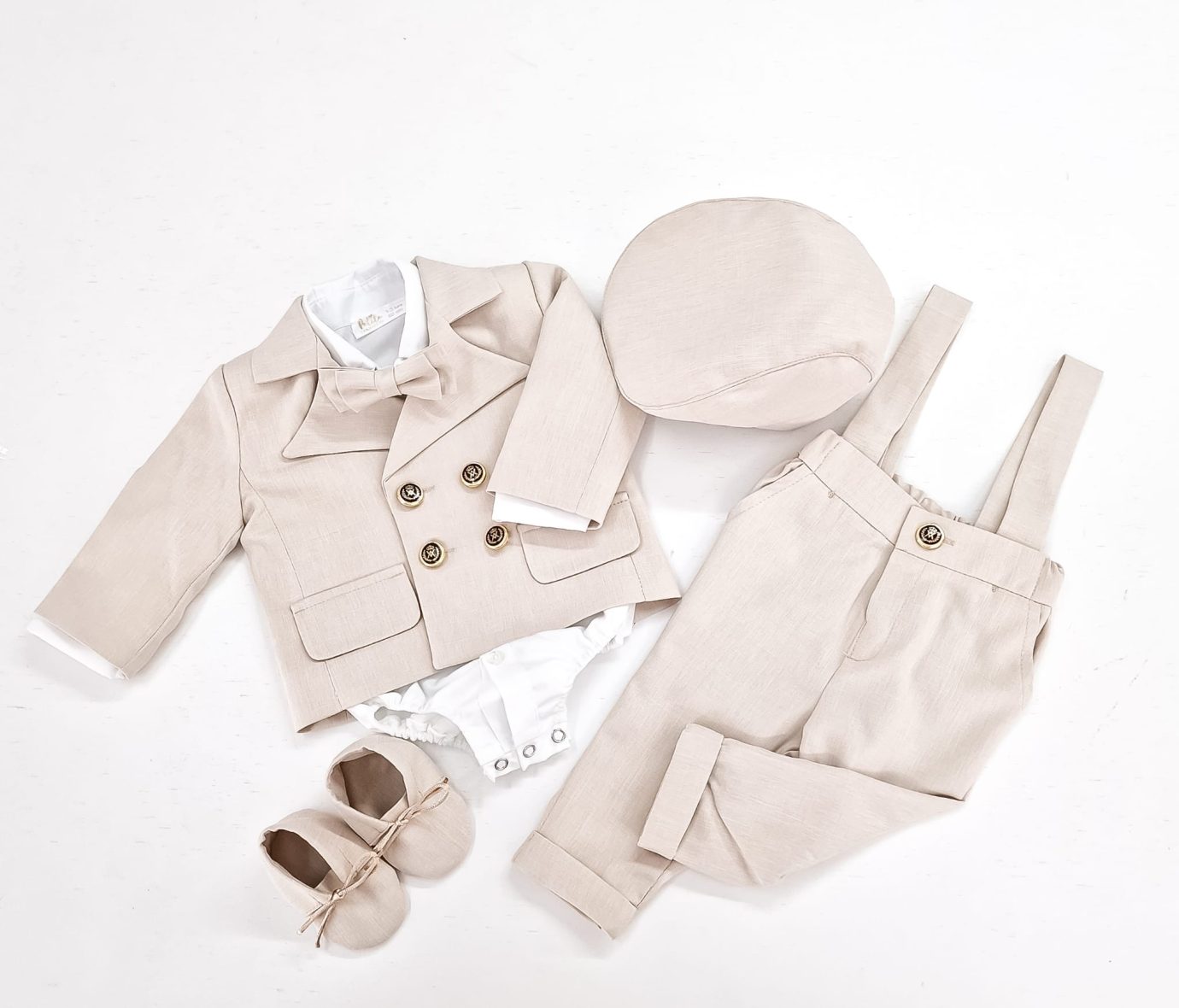 Costum de botez pentru băieți