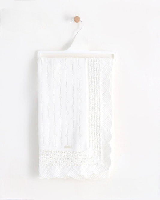 Patura tricotata din bumbac pentru bebelusi