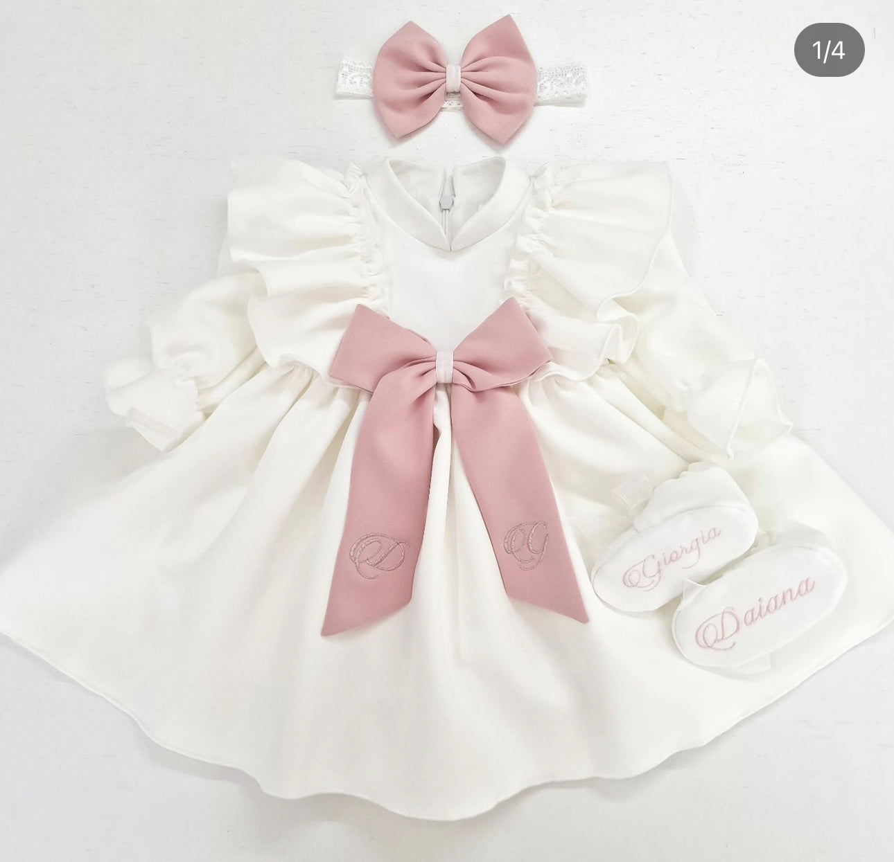 Rochita de botez accesorizata cu fundita