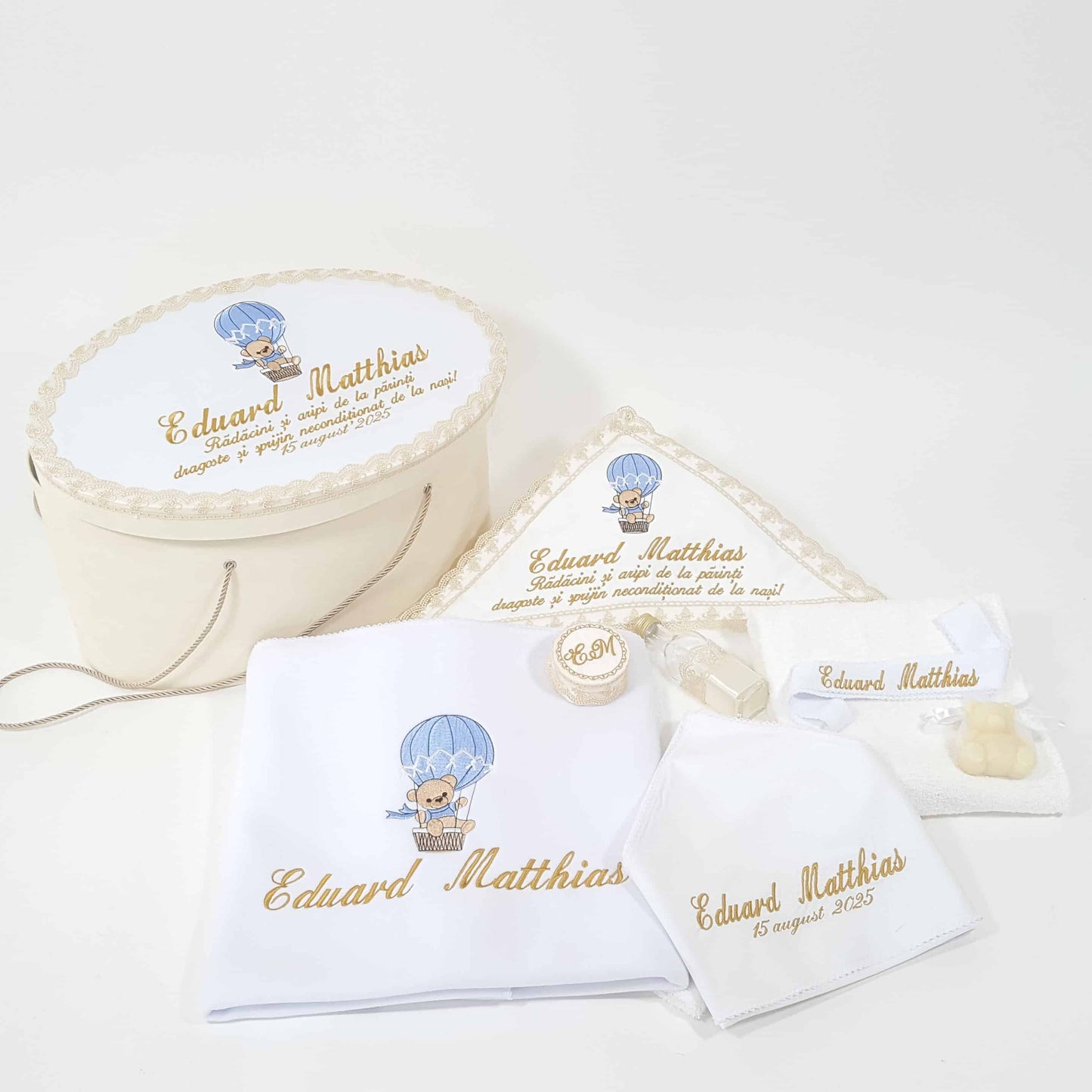 Trusou pentru botez baietel cu balon aer cald