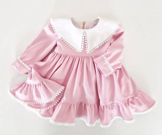 Rochita eleganta din in roz accesorizata cu perlute